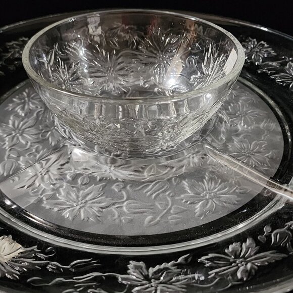 Princess House Fantasia Divided Appetizer Dip Plate 13" charcuterie chip snack p - Picture 2 of 11